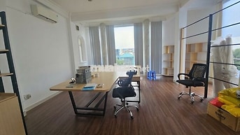Cho thuê văn phòng 50m2 giá 11tr - Đẹp, chuyên nghiệp, sẵn vào làm