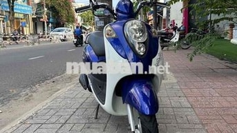 Xe máy SYM Attila 50cc màu Xanh trắng