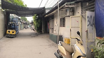 CC CHO THUÊ nhà C4, DT 40m2 tại số 30A ngõ 232 Trần Điền.