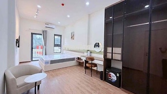 Studio Ban Công Có Bồn Tắm Nằm Sang Xịn - CMT8 Quận 10