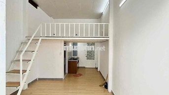 PHÒNG DUPLEX BANCOL RỘNG KẾ BÊN ĐẠI HỌC VĂN LANG