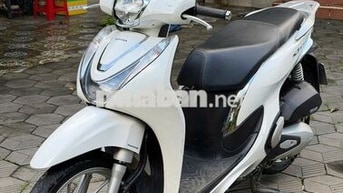 Honda SH Mode màu trắng