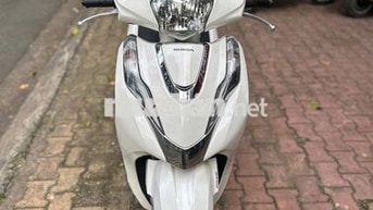 Honda Lead 125 2022 màu trắng