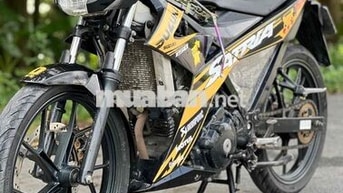 Suzuki Satria 2018 150cc màu Đen vàng