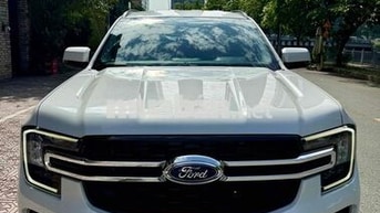 Ford Everest Ambient 2024 7 chỗ 26.000 km