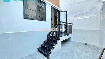 STUDIO FULL NỘI THẤT CÓ SÂN LỐI ĐI RIÊNG NGAY CHỢ