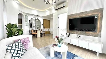 Cách Quận 1 có 2km,sổ sẵn 2 tỷ 15 bao Vat ,Phan Đình Phùng vay kẹt 75%