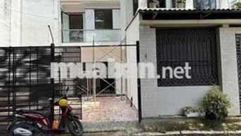 NHÀ RỘNG 6x17 3PN NGAY TRƯỜNG CD ĐIỆN LỰC GIÁ 8 TRIỆU HXH THÔNG