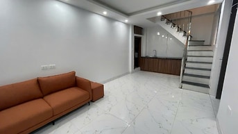 bán nhà mới xây dựng, khu trung tâm quận Ba Đình cũ, thuận tiện đi lại