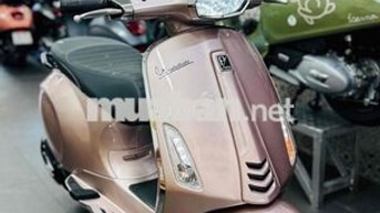 Piaggio Sprint 2017 màu hồng