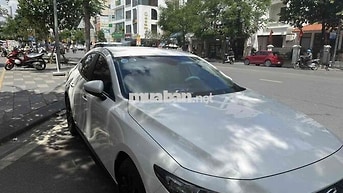 Mazda 3 2023 Deluxe Trắng 5 chỗ