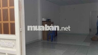 Nhà trống 1050// Quang Trung cho thuê làm kho