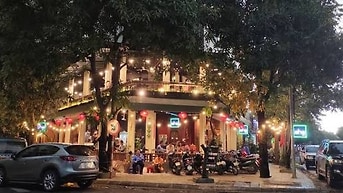 Sang nhượng quán cafe siêu hiếm tại TRUNG Kính cực đẹp 