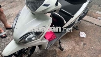 Honda Vision 2012 màu Trắng