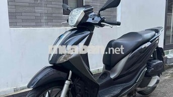 Piaggio Medley S 125 ABS màu đen