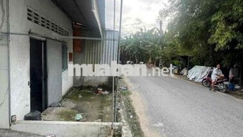 Nhà trệt lửng nguyên căn 3x8m mặt tiền lộ ô tô gần Chợ Cái Răng