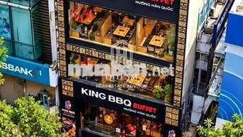 Nhà hàng 205 Phan Xích Long, PN. Dt: 8x18m, Kc: hầm trệt 3 lầu