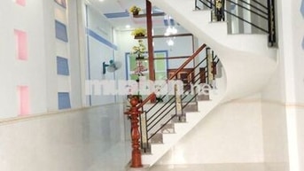 CHO THUÊ NHÀ 3 LẦU MỚI ĐẸP FULL NỘI THẤT 1/ ĐƯỜNG DƯƠNG THỊ MƯỜI Q12