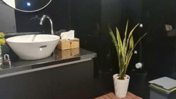 Chính chủ bán nhà Lê Thánh Tôn Q1 - Khu Phố Nhật nổi tiếng - 42,4m2 