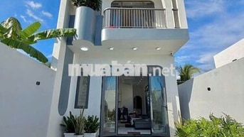 Cô chú sang Mỹ nên bán lại căn nhà gần Đ. Đồng Khởi. Giá 1ty750 