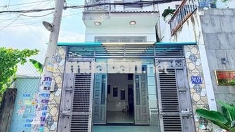 NHÀ HẺM XE HƠI CHÍNH CHỦ NGAY CHỢ GẤU 3 T 490