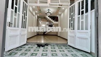 Cho Thuê Nhà Sạch Sẻ DT 4x18m 1Trệt 2Lầu 3Pn 4Wc Hẻm Xe Tải Sân Thượng
