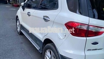Ford EcoSport 5 chỗ Xăng màu Trắng