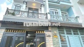 Bán Nhà Giáp Ngay Quận 6 Xây Mới 4 Tầng Ngang 4x15 Tặng Nội Thất