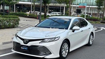 Toyota Camry 2021 2.0G 3.2 vạn km Trắng