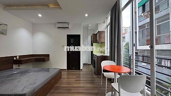 STUDIO FULL NỘI THẤT – CỬA KÍNH LỚN, MÁY GIẶT RIÊNG NGUYỄN TRÃI QUẬN 1