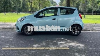 Chevrolet Spark 5 chỗ Xanh