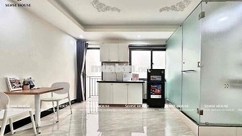 Cho thuê phòng trọ FULL NỘI THẤT có ban công tại trung tâm Quận 10