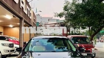 Toyota Camry 2016 2.0E Đen