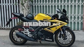 Yamaha YZF-R15 màu vàng đen