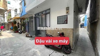 CHO THUÊ NHÀ NGUYÊN CĂN 2PN 2WC TRUNG TÂM Q5