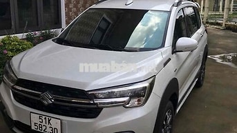 Suzuki XL7 2022 7 chỗ số tự động trắng