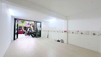 Mặt bằng 4,5x10 mặt tiền Lũy Bán Bích, kd tự do, vỉa hè rộng 15tr TL