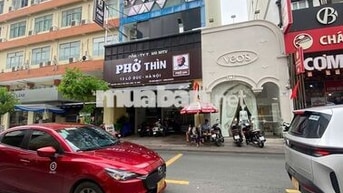 Cho thuê  26 phòng khách sạn Đường Nguyễn Trãi Quận 1 