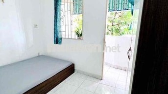 PHÒNG TRỌ GIÁ RẺ CÓ BAN CÔNG ĐƯỜNG HUỲNH TẤN PHÁT