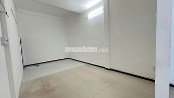 Cho thuê MBKD tầng trệt đường Nguyễn Tri Phương P9 Quận 10.