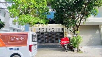 cho thuê nhà đẹp mặt tiền đường số phường Tân Phong quận 7