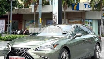 Lexus ES250 2025 12.000km