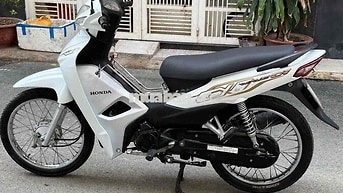 🔥Wave A 2020 110cc màu trắng xe đẹp chính chủ🔥