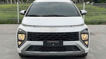 Hyundai Stargazer 2022 1.5 Đặc Biệt bao zin .chêch