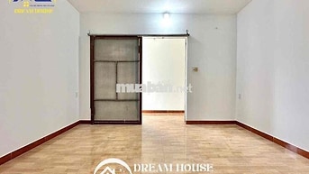 Phòng đầy đủ nội thất, wc riêng nhận xe điện và thú cưng