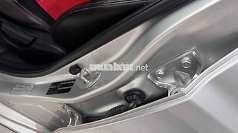 Hyundai Grand i10 1.2 Bạc 5 chỗ Số sàn