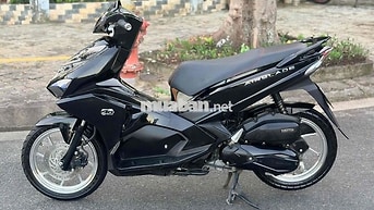 Honda Air Blade 2019 khoá ga mâm crom đen bóng