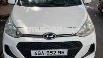 Hyundai Grand i10 2015 5 chỗ trắng