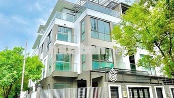 BIỆT THỰ VIP GÓC 2MT - Hà Đô Centrosa, P12, Q10 - Thang Máy, Sàn Suốt