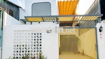 Nhà Phú Thọ gần nhà thờ Giáo Xứ Bà Lụa, 3 phòng, giá 14 triệu có bớt